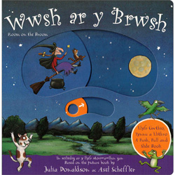 Wwsh ar y Brwsh / Room on the Broom (A push, pull & slide book)